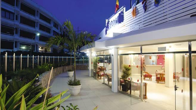 Grupotel Revoli プエルトリコ エクステリア 写真